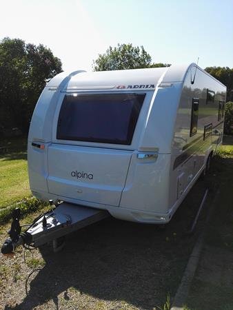 Adria Alpina 743 UX (2014) ( husvagn) (bild 1)
